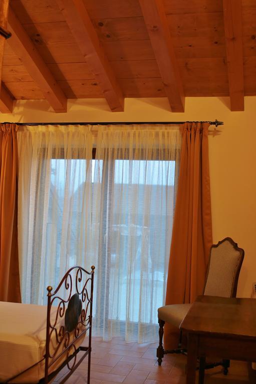 Agriturismo Cavrigo Lodi Szoba fotó